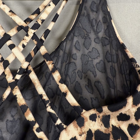 Victoria's Secret Sports Bra Minimal Support Leopard Strappy Cross Back Large - Picture 6 of 13